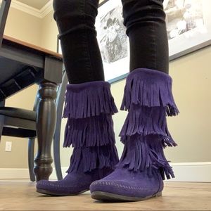 Minnetonka blue three layer fringe boots